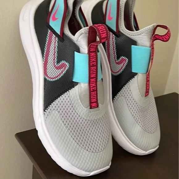 Nike Shoes - Nike  shoes for women  brand new Size 6,5(37)